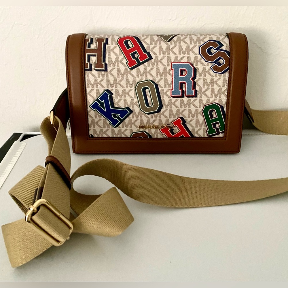 Michael Kors Crossbody Bag Jet Set Vanilla Multicolor Lettered Full Flap Body
